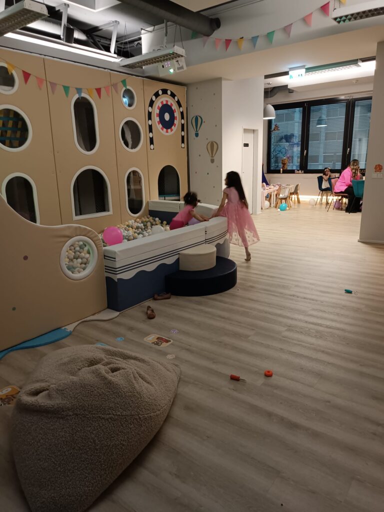 kindergeburtstag-linz-kidoo-spielraum